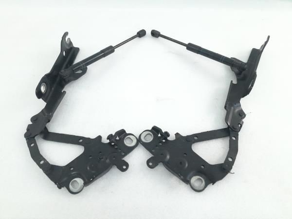 Dobradiça capot BMW 1 (F20)
