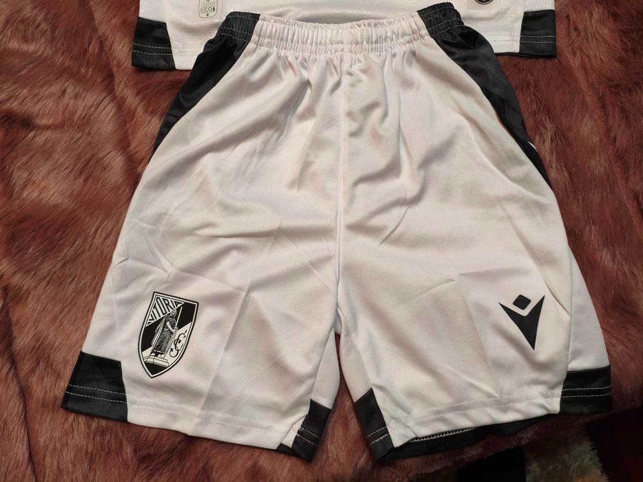 Camisola CRIANÇA Vitória Guimarães Equipamento Principal | NOVO