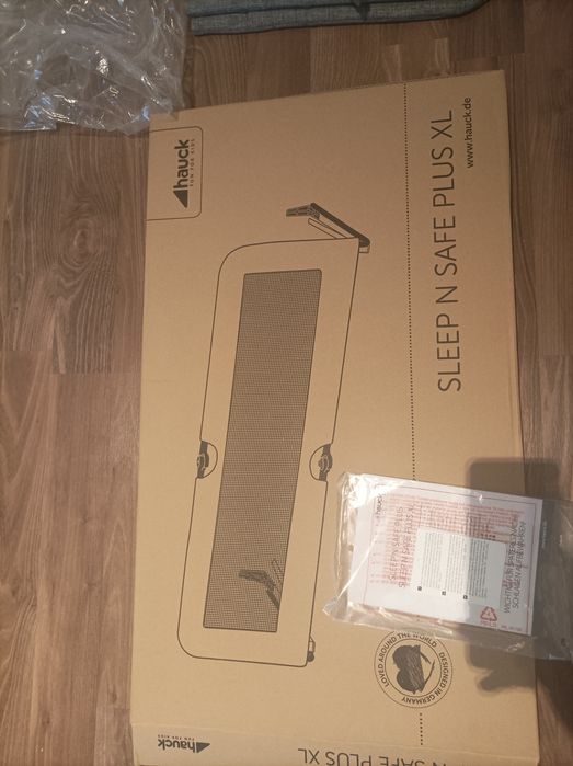 Protetor de cama bebe  marca Hauck como novo