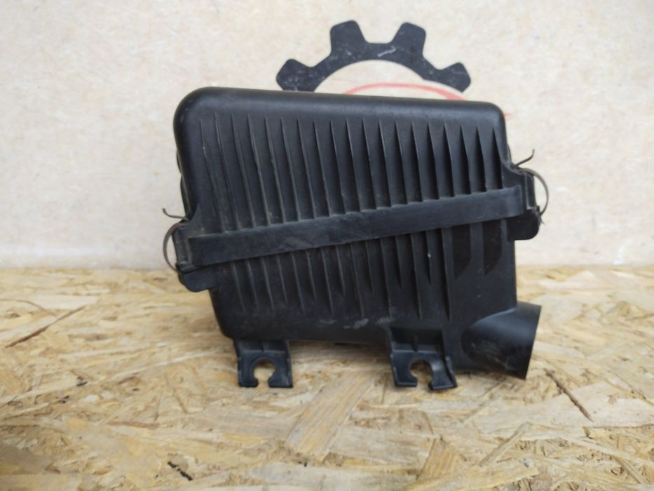 Hyundai Getz 2002-2005 1.3 B корпус воздушного фильтра 28110-1C000
