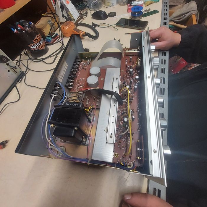 Sprzedam wzmacniacz .PERFEKCYJNY STAN TEAC AS-M30.