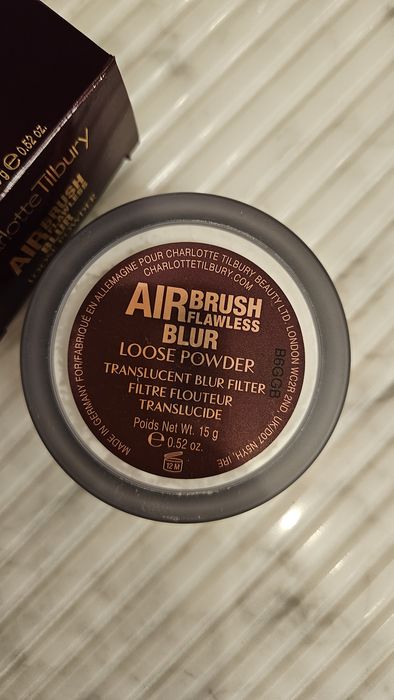 Charlotte Tilbury, Airbrush Flawless Blur Loose Powder