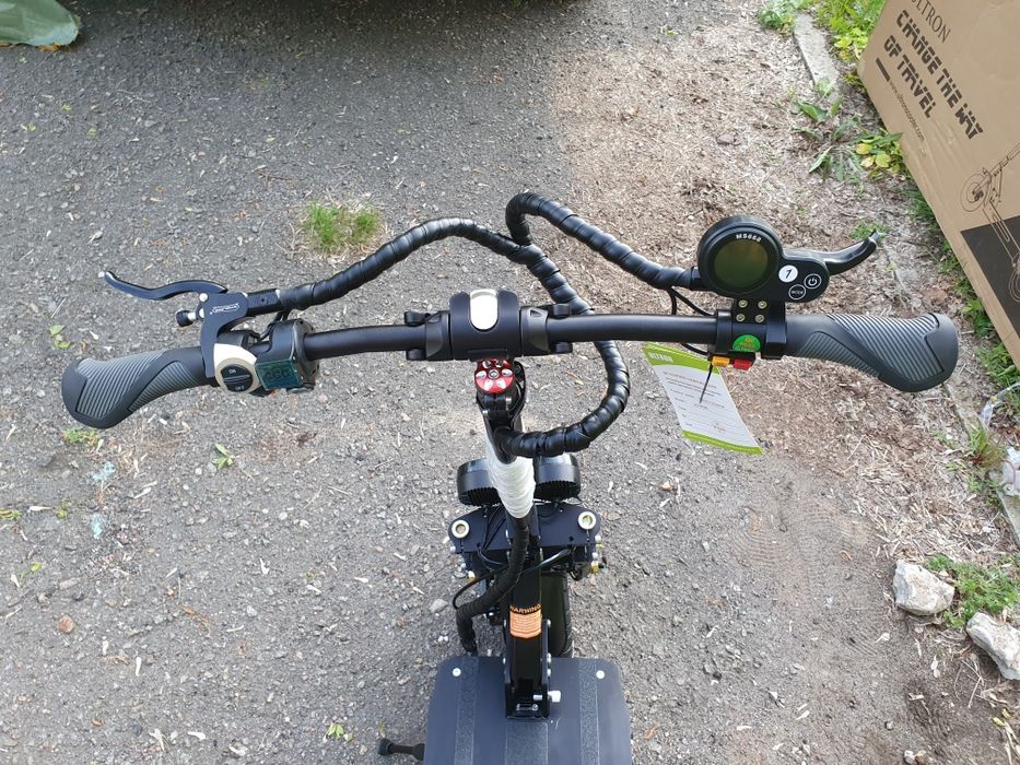 Електросамокат ULTRON T11 Plus купити в Україні 2025