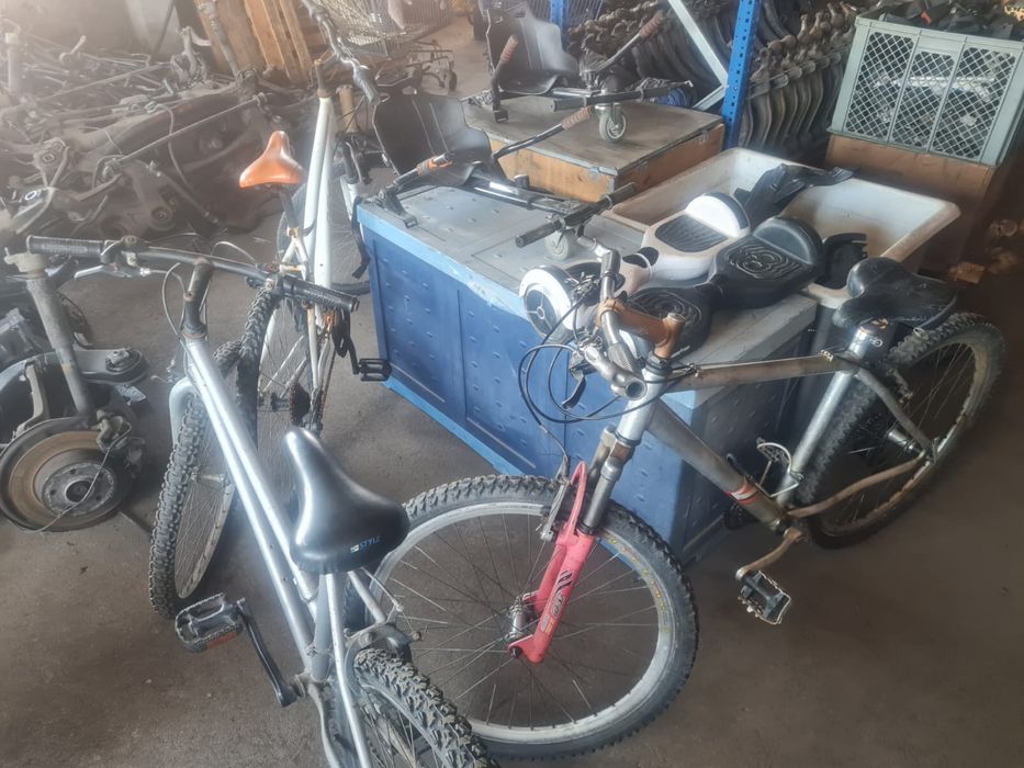 Bicicletas e hoverboard