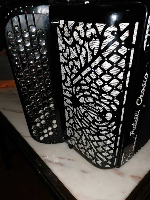 Acordeão eletrificado