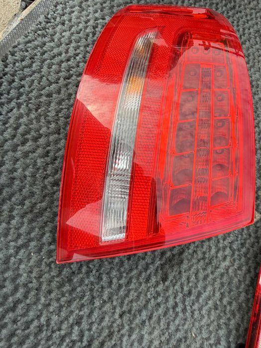 Задня фара ліва Audi A4 B8 дорест 07-12 стоп в крило лівий Ауді А4 Б8 універсал