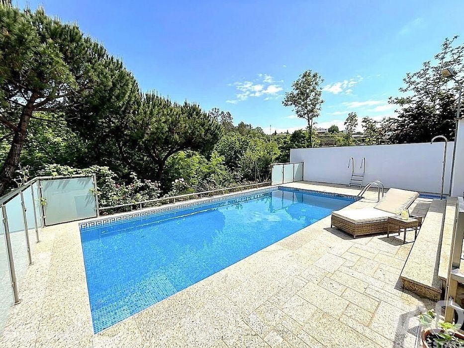 Casa / Villa em Amarante, Madalena, Cepelos e Gatão de 445 m2