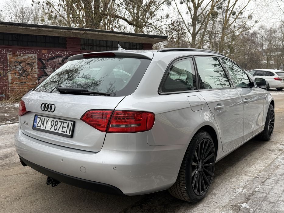 Audi A4 B8 2011R 1.8 T Benzyna 6 BIEGÓW Bi-Xenon Full Led Alu18 S-Line