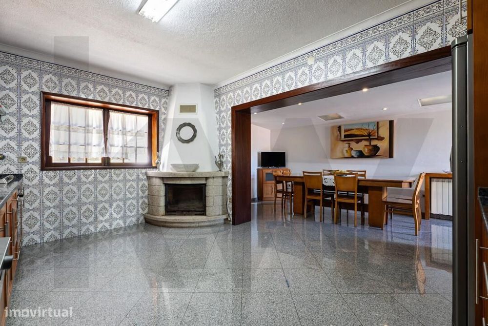 Moradia T4 com terreno em Fregim, Amarante