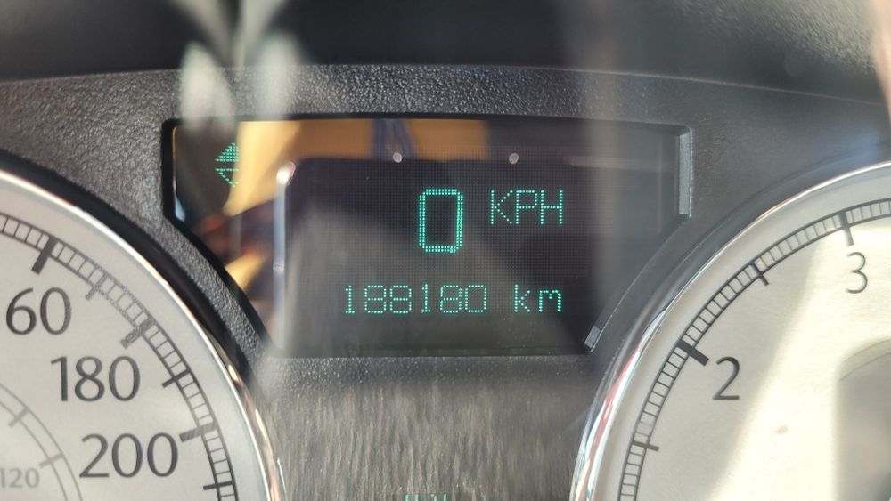 Chrysler 300c AWD kombi 3.5 v6 LPG