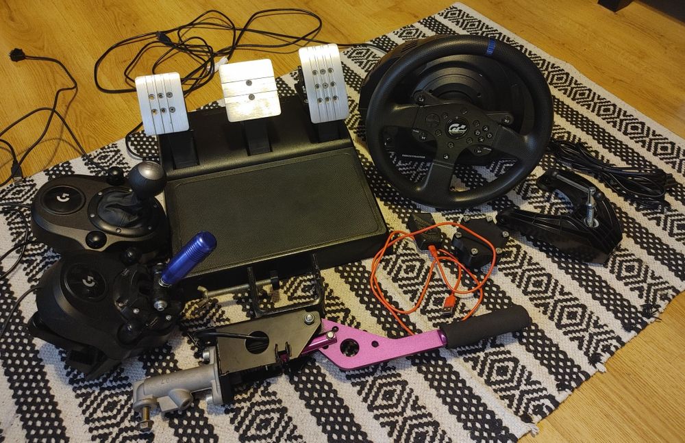 Kierownica Thrustmaster T300RS GT Edition + akcesoria