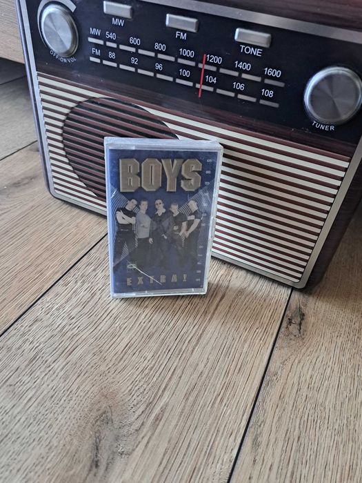 BOYS extra! nowa kaseta magnetofonowa w foli