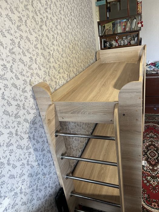 Двух ярусная кровать