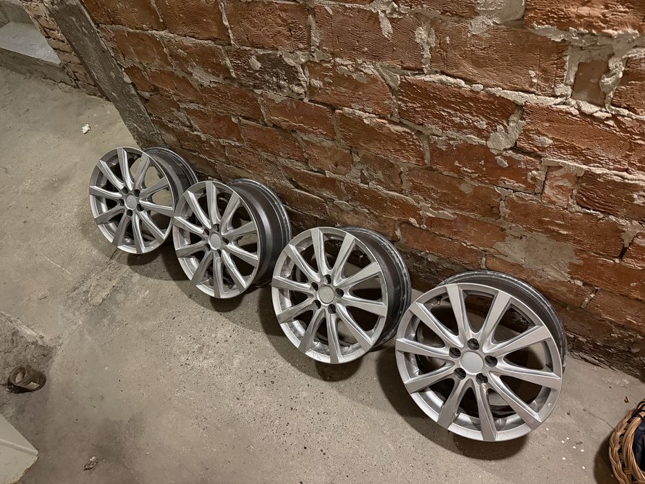Felgi 17 5x100 / 54,1 mm toyota