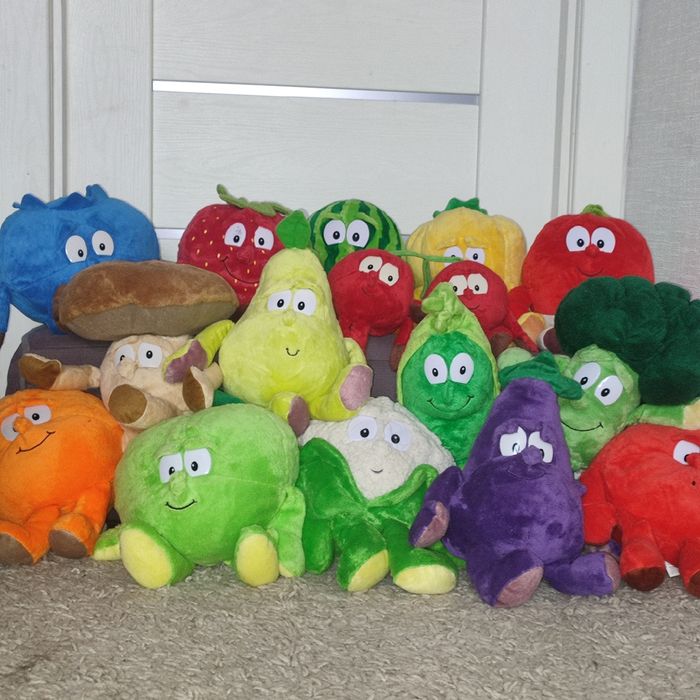 коллекция игрушек фрукты овощи (70 грн- 1шт.)