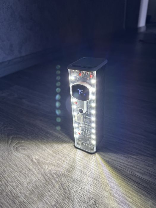 Прозрачный повербанк с поддержкой быстрой зарядки 20000 mah. Powerbank