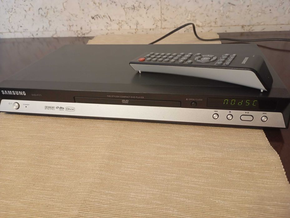 Samsung dvd-p171