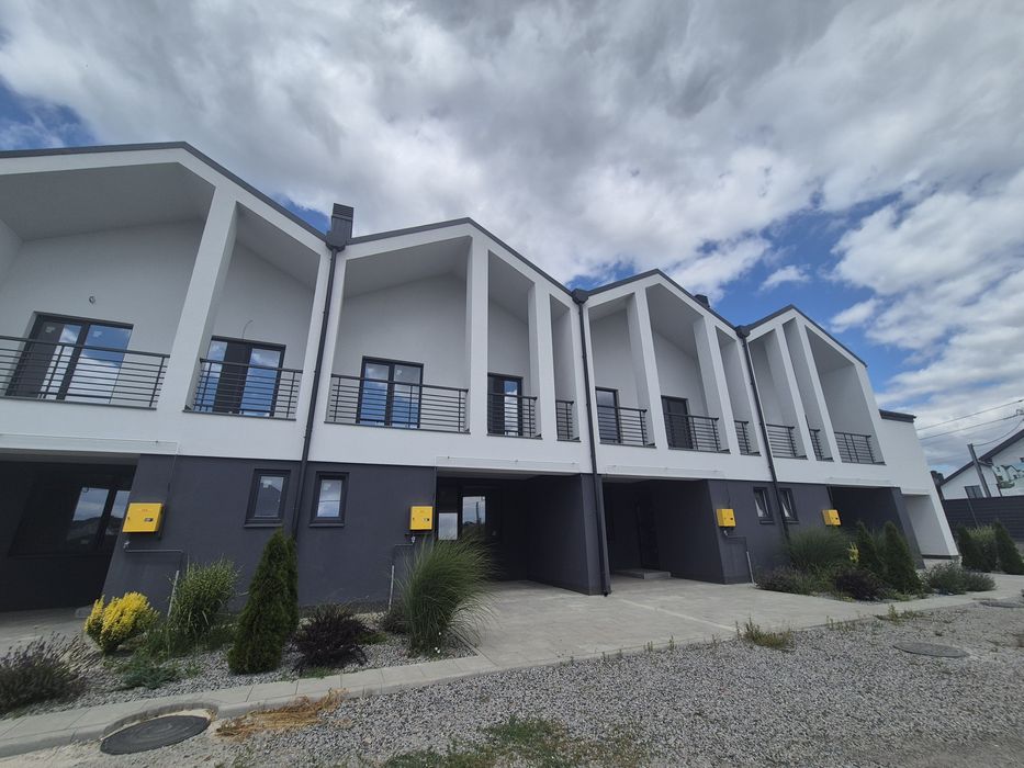 Продам таунхаус Військбуд