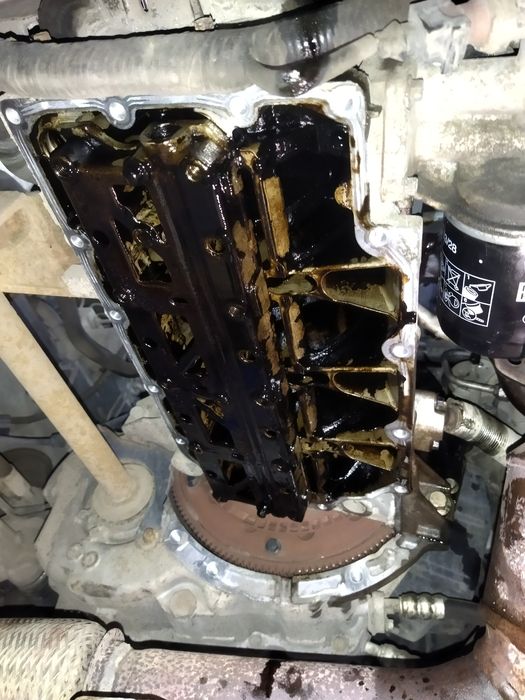 Ремонт двигателя MG 550/6 Уход антифриза.