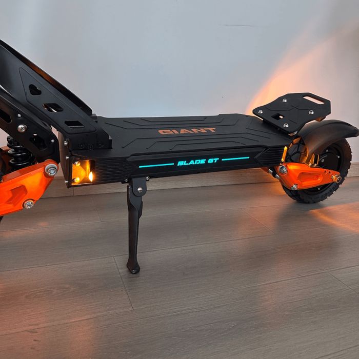 Электросамокат Giant Blade GT PRO 48V 18 - 16Ah, з сидінням, 2026 рік!