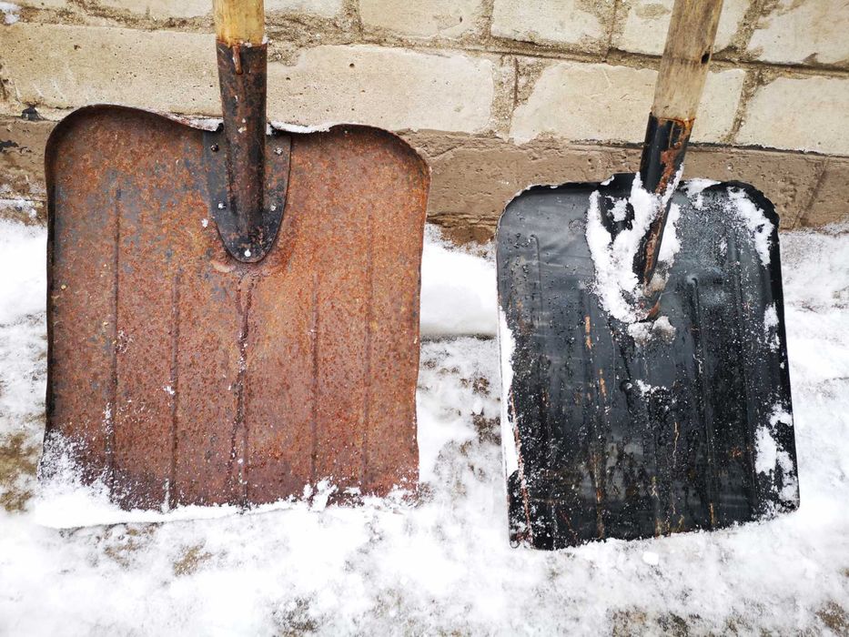 Лопата для уборки снега , снегоуборочная лопата,сыпучих материалов