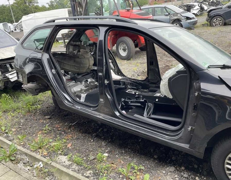 Бампер Skoda Octavia A5 A7 RS Запчастини Шкода Октавія Скаут Четверть