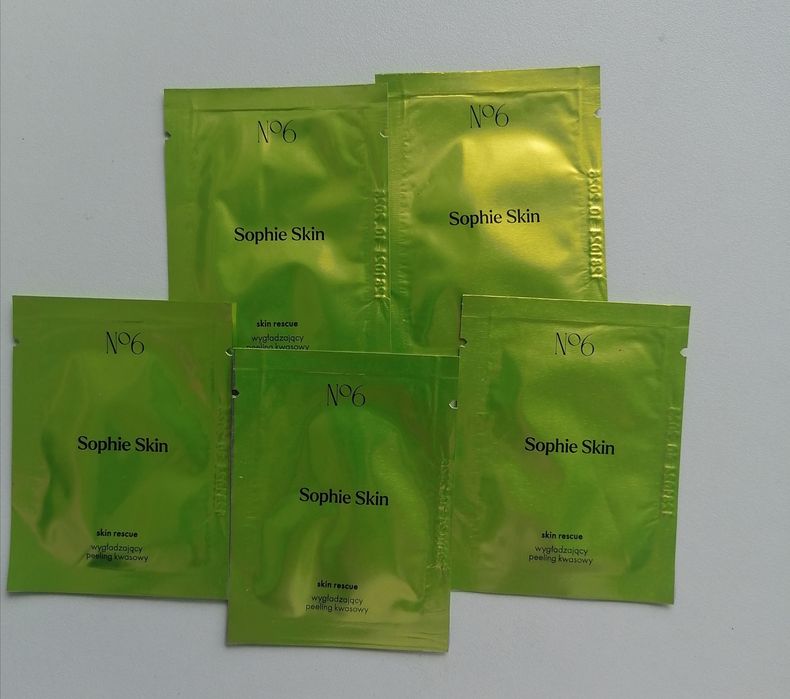 Viralowy Hit Beauty: peeling kwasowy Sophie Skin No. 6 Skin Rescue 2,5ml