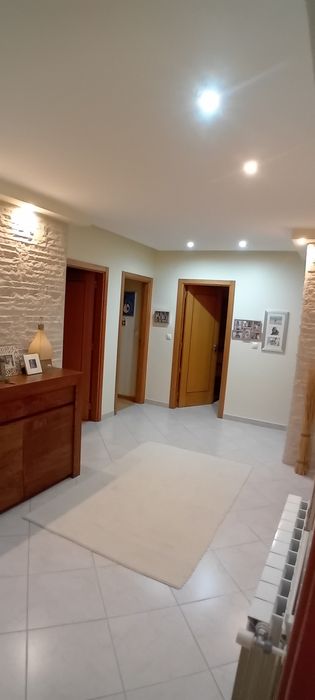 Apartamento T4 com garagem e sótão