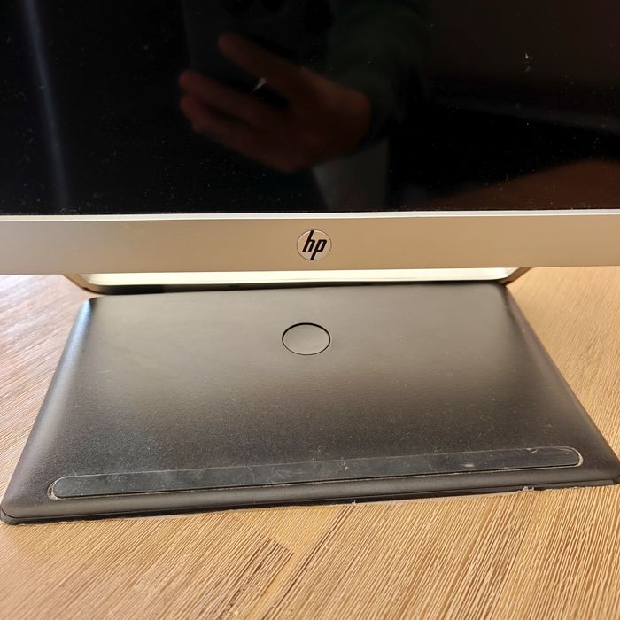 Monito HP Pavilion 27cw 27" IPS FHD 75Hz – Excelente Estado