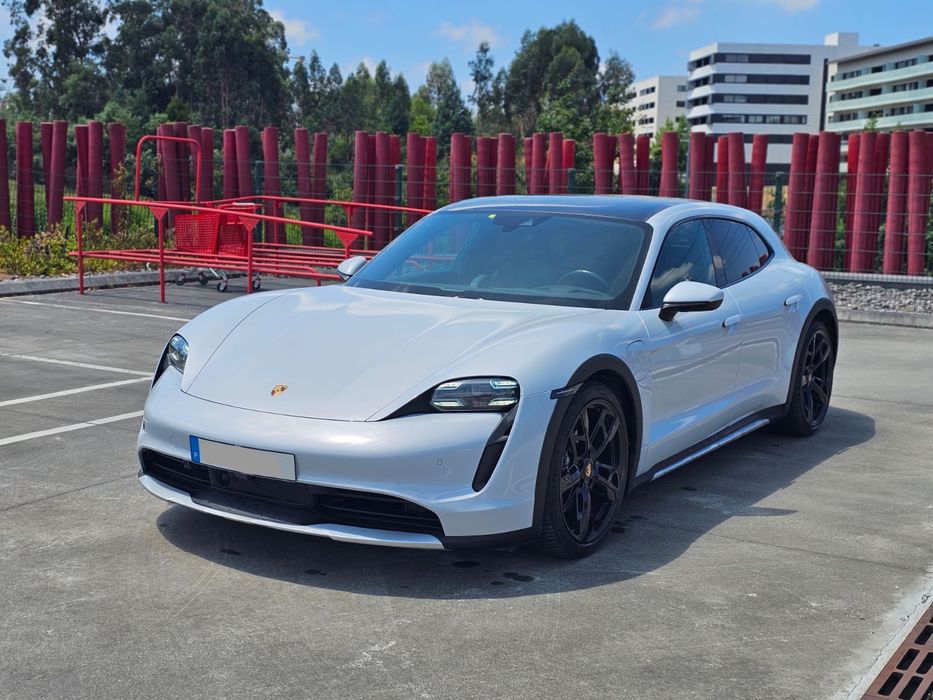 Porsche Taycan - Aluguer para Eventos (c/ Condutor)