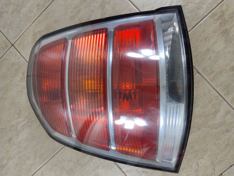 Opel Zafira B 05-08 lampa lewy tył wysyłka OLX Europa wkład