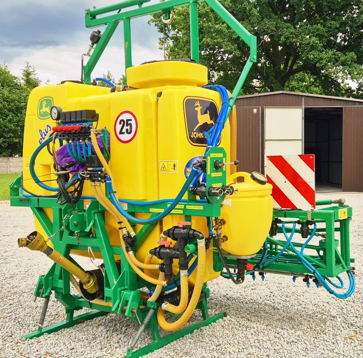 Opryskiwacz zawieszany John deere 2015r, 1100l/15m stan igła,Okazja!!!