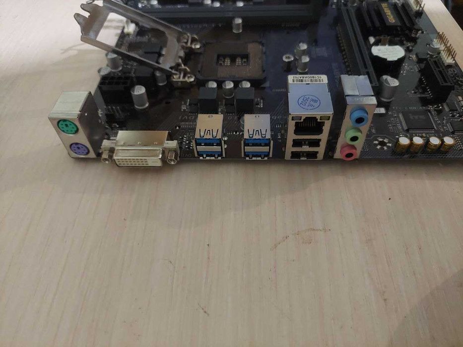 Материнская плата s1151 Gigabyte Ga-B150M EVO