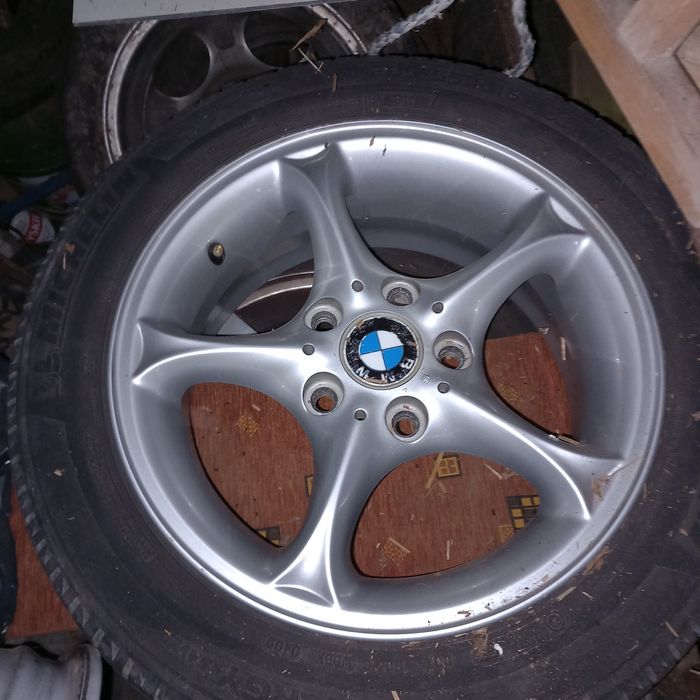 Sprzedam alusy komplet 4 sztuk 16