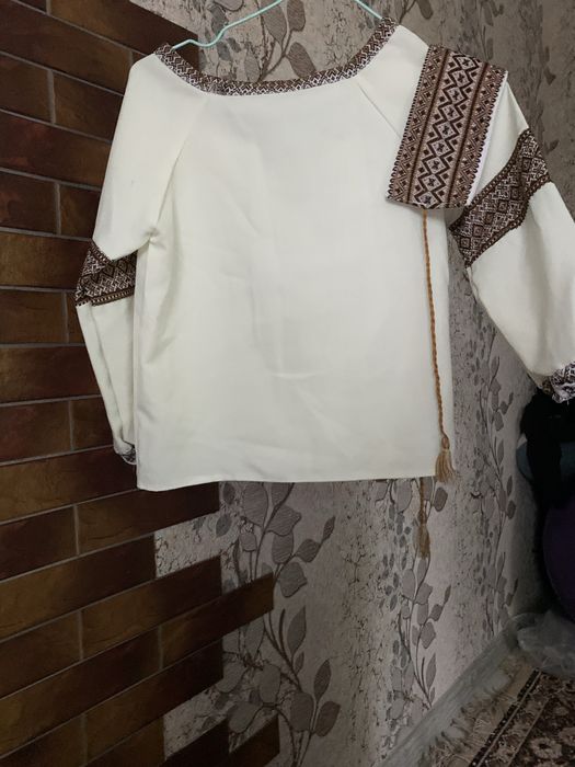 Продам вишиванку з спідницею