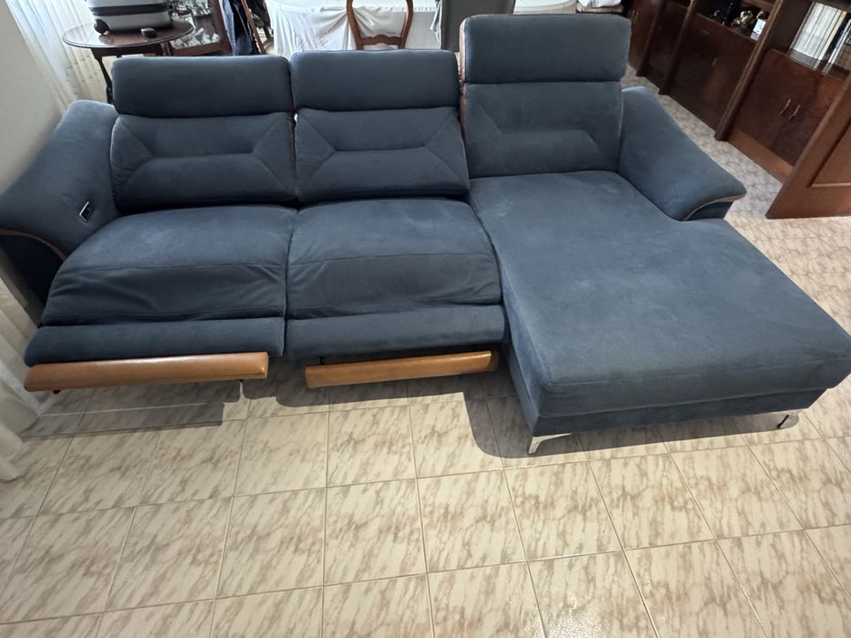 Sofá chaise longue azul