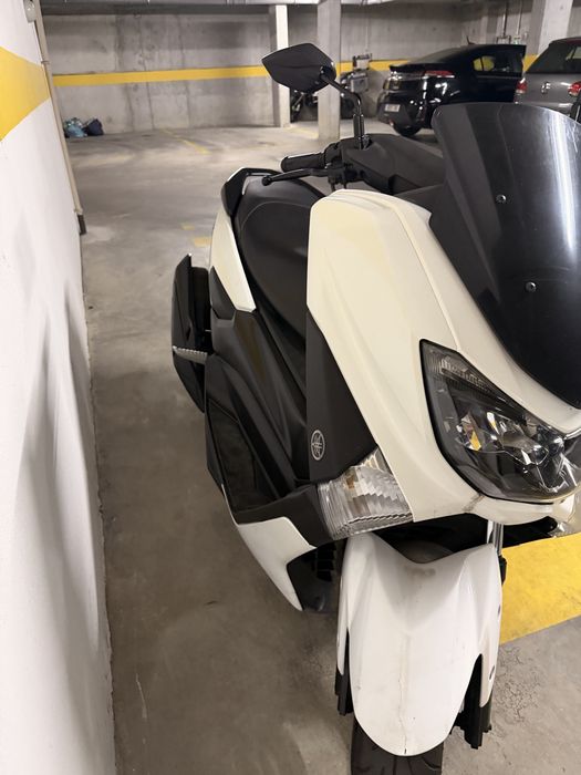 . Yamaha NMAX 125 Branca