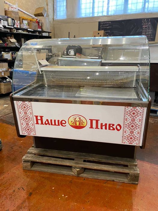 холодильная витрина 1,4м б/у