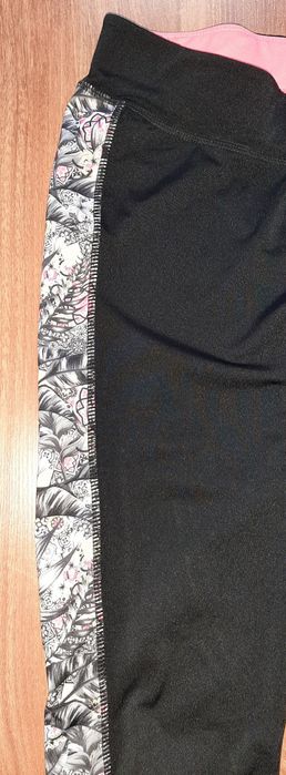 Legginsy sportowe damskie za kolano Reserved