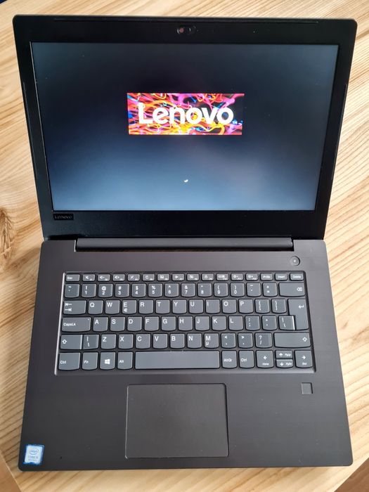 Laptop Lenovo V330  i5-8250U 1,6GHz/12GB DDR4/SSD 256GB  Win11