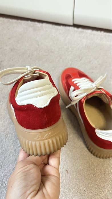 Adidasy buty ze skóry naturalnej 36.5