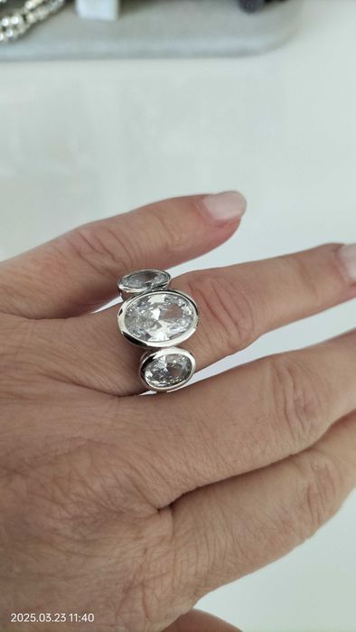 Anel da marca Chichher