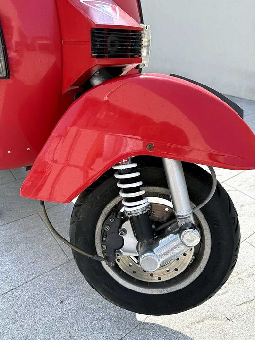 Vespa PX 125 E — Kit 177 — Muito bom estado