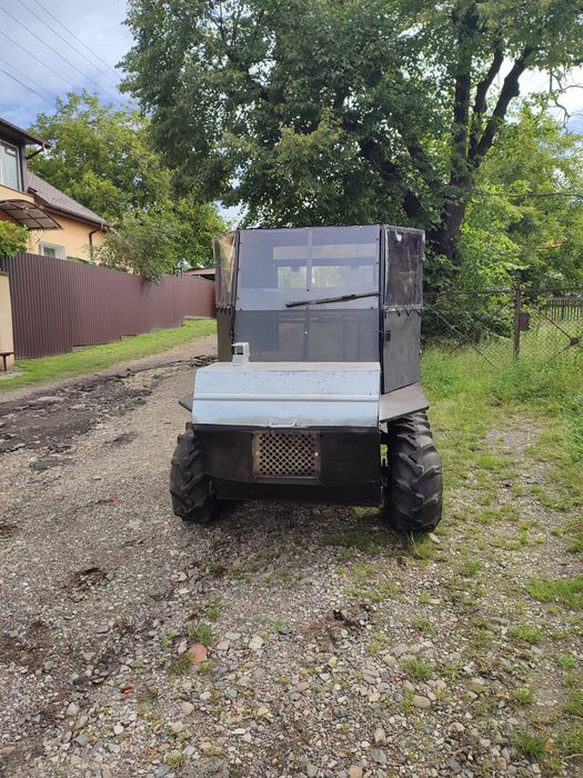 Продам гусеничний трактор