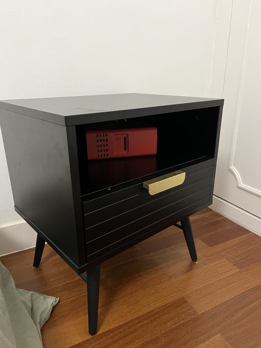 mesa de cabeceira