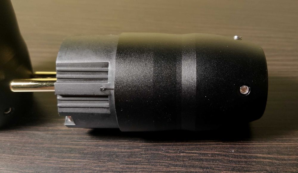 wtyki sieciowe komplet Schuko+IEC Valab Alloy Gold