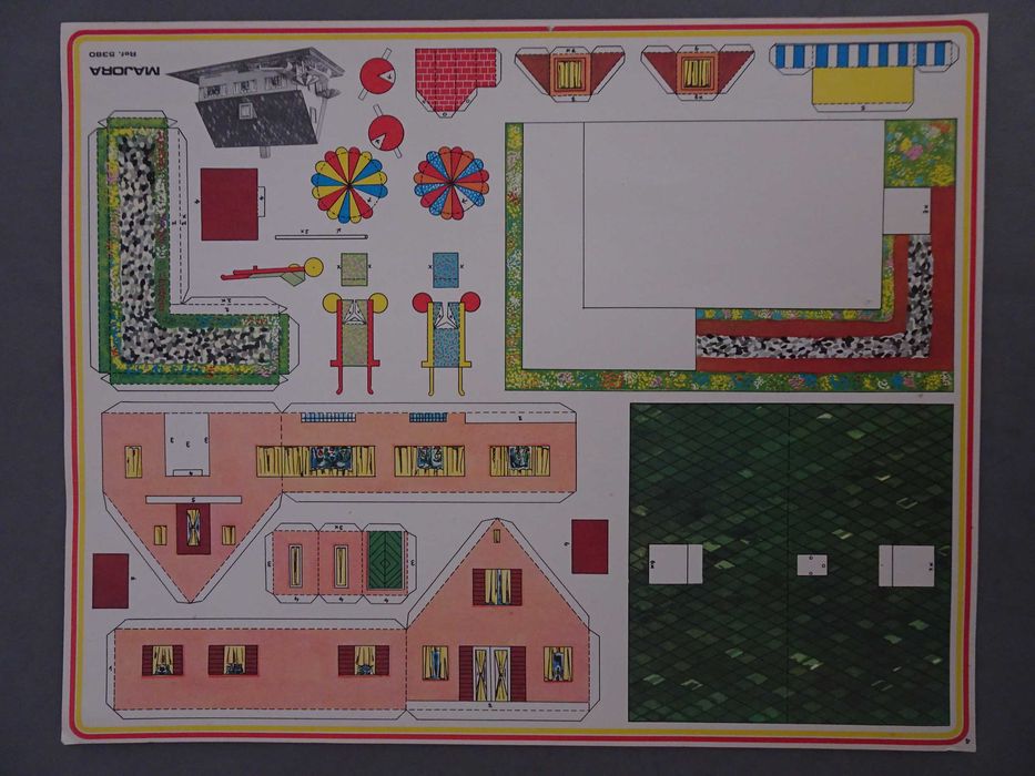 Antigas folhas construção majora