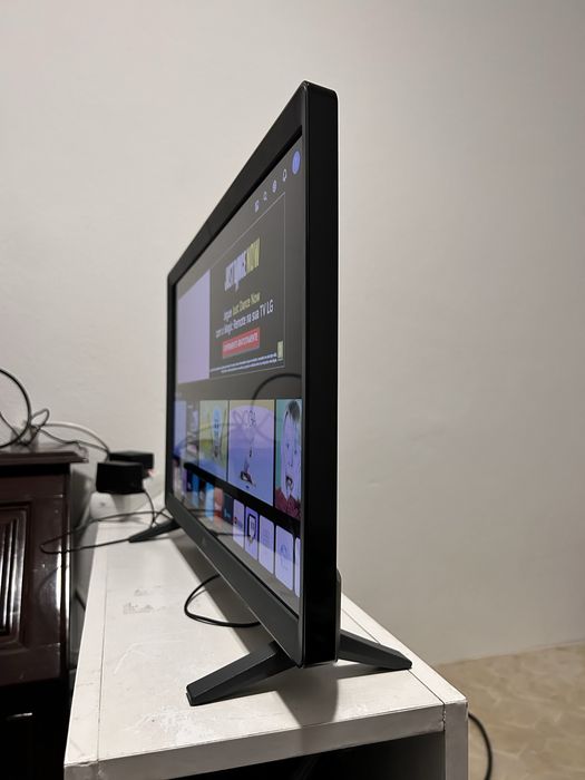 SmartTV  LG 24TQ520S-PZ (LED - 24'' - 61 cm - HD €