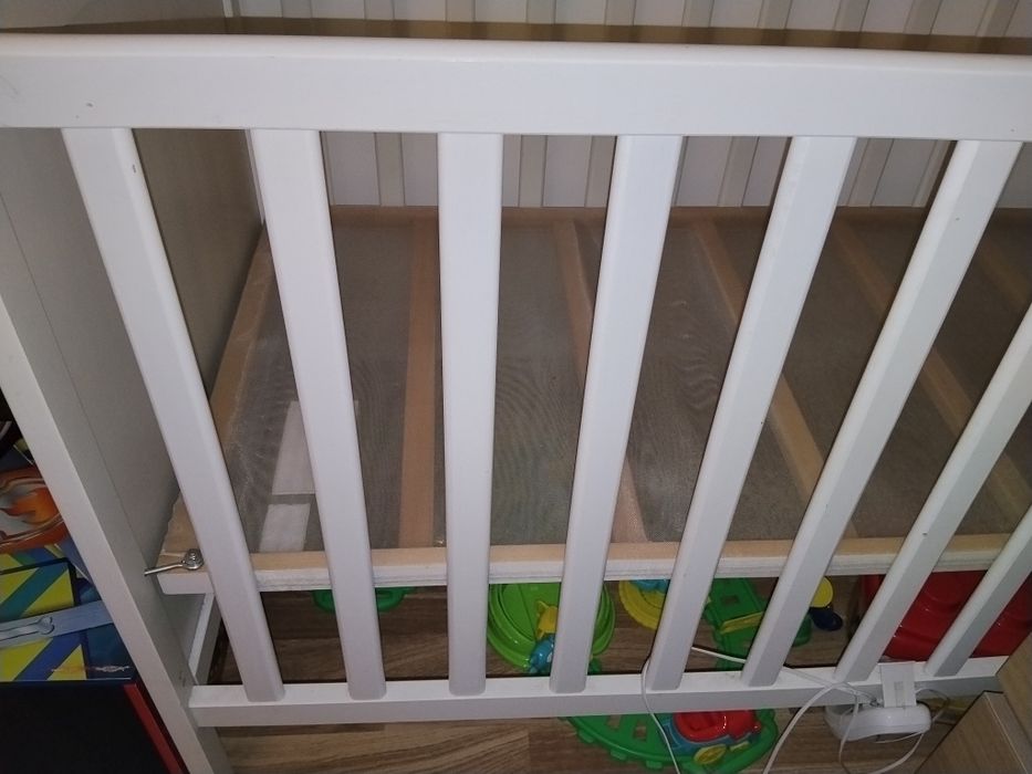 Berço IKEA SUNDVIK, branco, 60x120 cm — com colchão incluído