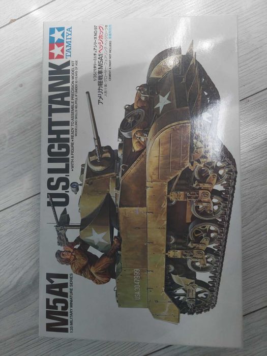 M5A1 US Light Tank 1:35